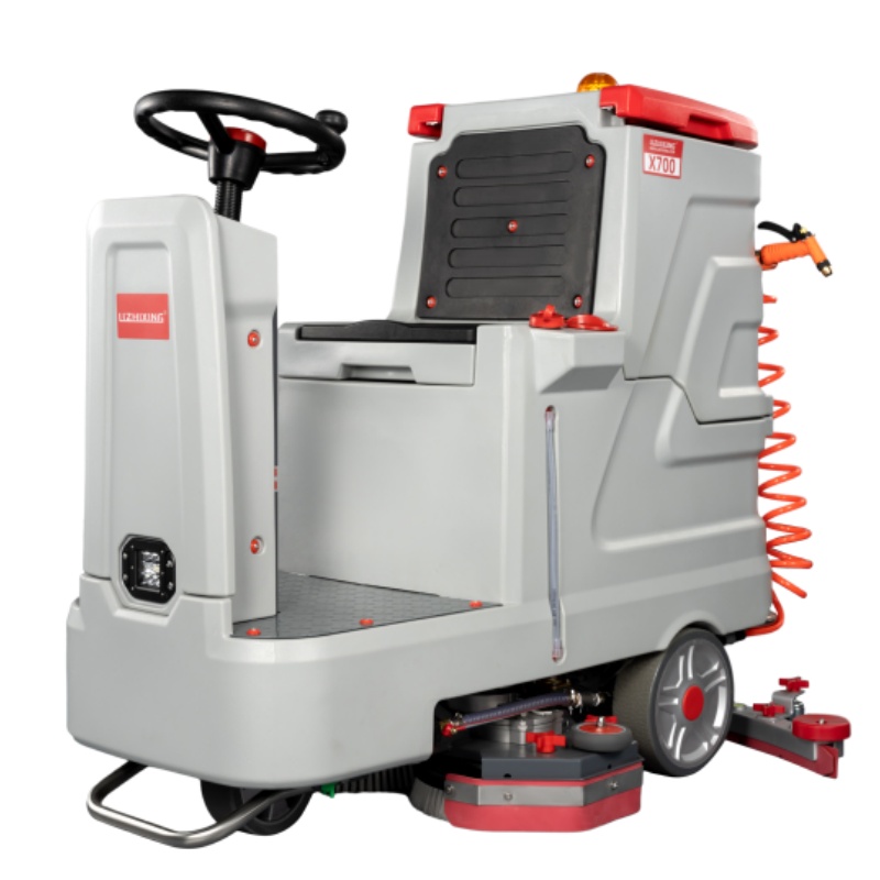 滨海新坦洁全自动驾驶式洗地机X700